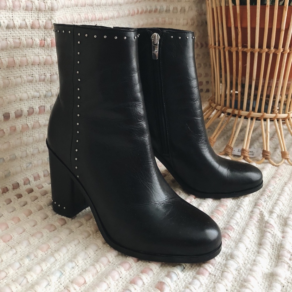 Marc Fisher Piazza Bootie in Black